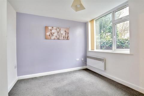 2 bedroom flat for sale, Vivian Avenue, Nottingham