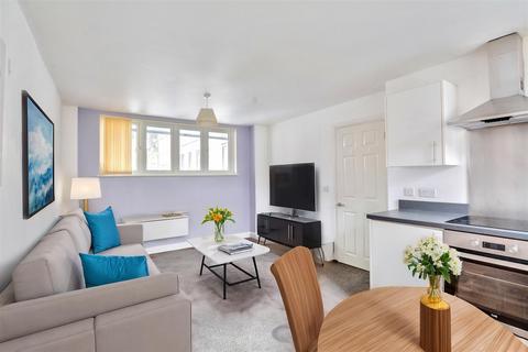 2 bedroom flat for sale, Vivian Avenue, Nottingham