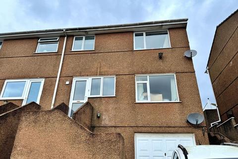 3 bedroom end of terrace house for sale, Ashford Crescent, Plymouth PL3