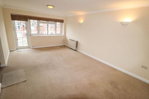 3 bedroom flat for sale, Mark Anthony Court, Hayling Island