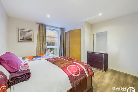 3 bedroom ground floor flat for sale, Howard Road, Stanmore, HA7