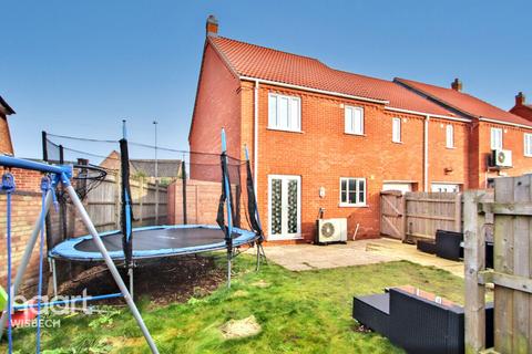 4 bedroom semi-detached house for sale, Kirkgate Street, Wisbech