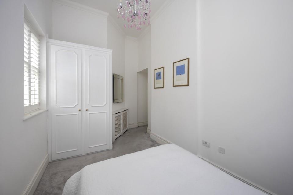Eaton Gardens, 10, Flat 4-015 (AG).JPG