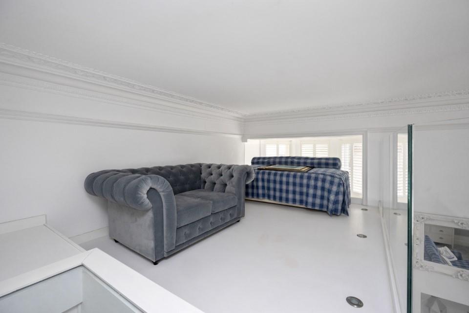 Eaton Gardens, 10, Flat 4-005 (AG).JPG