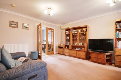 3 bedroom semi-detached house for sale, Jules Thorn Avenue, Enfield