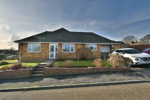 2 bedroom bungalow for sale, Byfields Croft, Bexhill-on-Sea, TN39