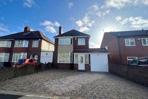 3 bedroom detached house to rent, Bromley, Brierley Hill DY5