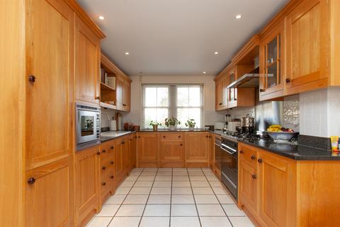 4 bedroom end of terrace house for sale, Hilperton Road, Trowbridge