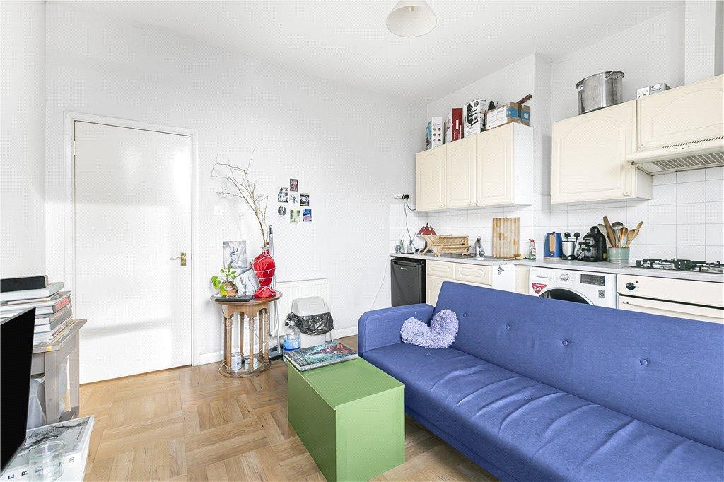 Kitchen/Recepion