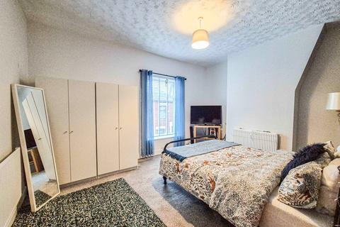 5 Dawson Street, Oldham, OL4 3AH