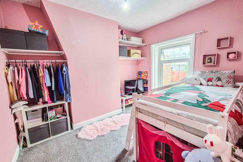 5 Dawson Street, Oldham, OL4 3AH