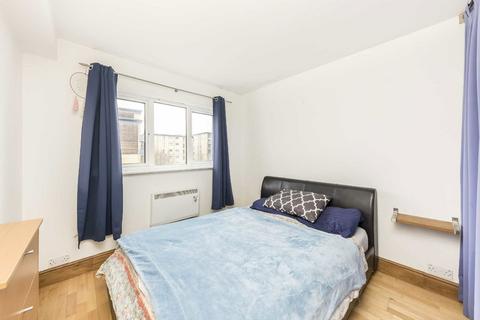 1 bedroom flat for sale, Goodwin Close, London SE16