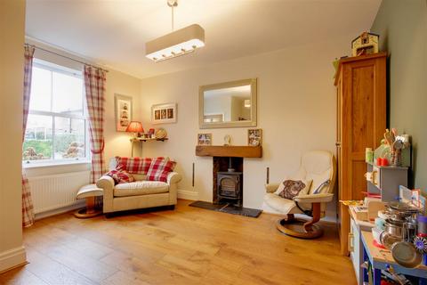15 East Mount, North Ferriby, HU14 3BX