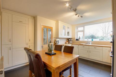 15 East Mount, North Ferriby, HU14 3BX