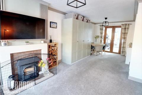 3 bedroom semi-detached house for sale, Wood Walk, Wombwell