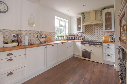 undefined, Pembroke Green, Lea, SN16
