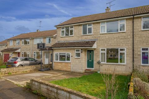 Pembroke Green, Lea, SN16