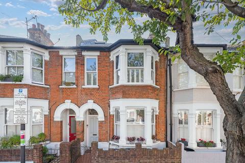 13a Steerforth Street, London, SW18 4HH
