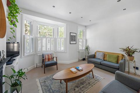 13a Steerforth Street, London, SW18 4HH