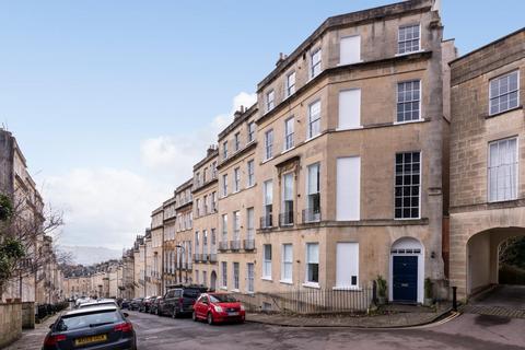 2 bedroom apartment to rent, Park Street, Bath BA1