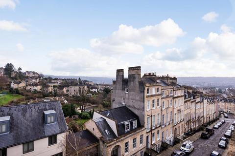 2 bedroom apartment to rent, Park Street, Bath BA1