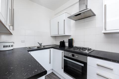 2 bedroom apartment to rent, Park Street, Bath BA1