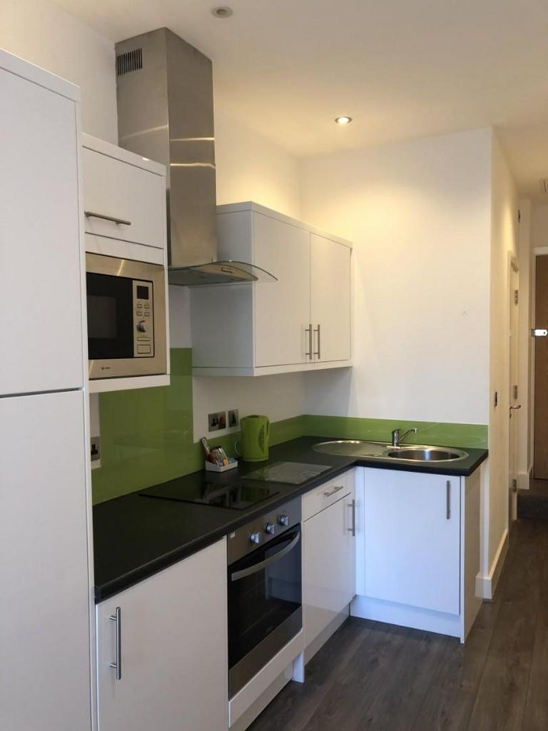 Kitchen 1.jpg