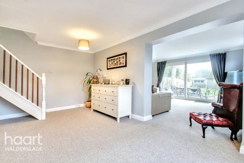 undefined, Prince Charles Avenue, Chatham