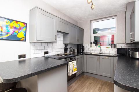 63 Avondale Road, Darwen, BB3 1NS