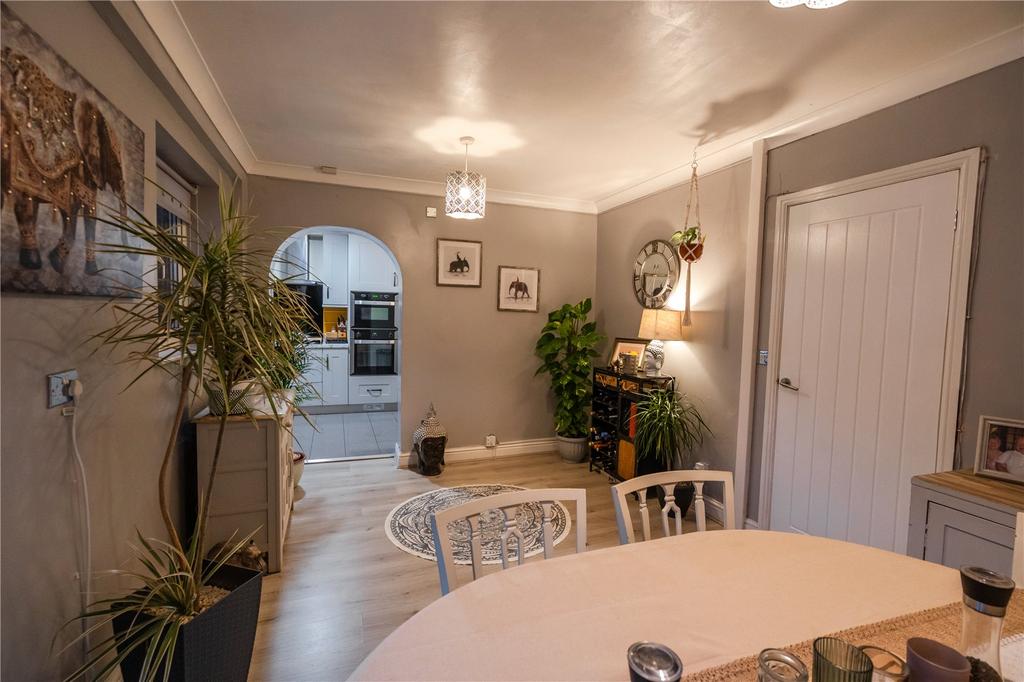 Dining Room (2)