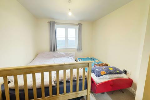 Flat 10, Kingsholm House, 7 Twickenham Close, Nythe, Swindon, SN3 3FF