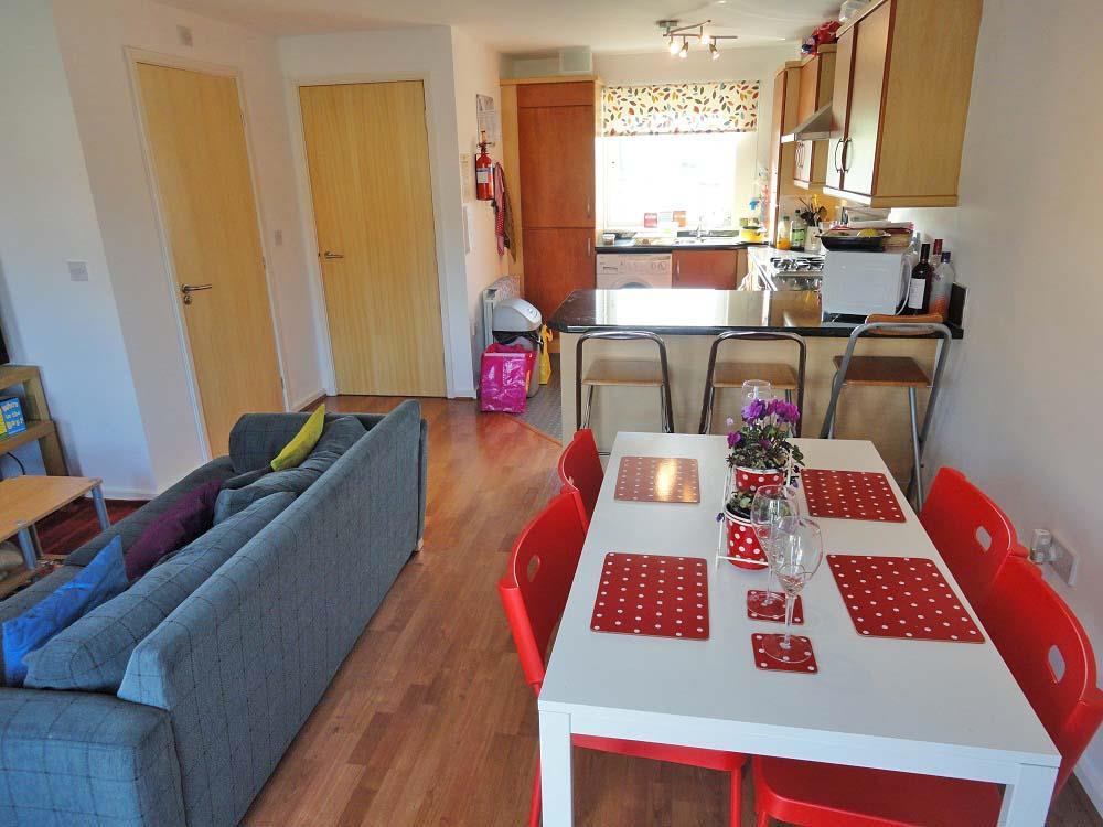 Four-bed-student-property-norfolk-park (15).JPG