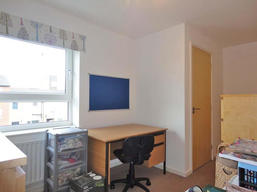 Four-bed-student-property-norfolk-park (8).jpg