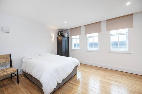 1 bedroom flat to rent, Turnmill Street, Clerkenwell, London, EC1M