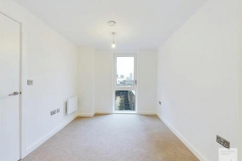 2 bedroom apartment to rent, Block B :: The Railings