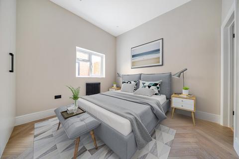 3 bedroom flat for sale, Thurlow Hill, West Dulwich, London, SE21