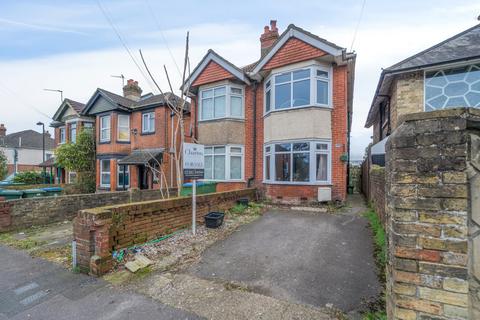 62 Anglesea Road, Southampton, SO15 5QS