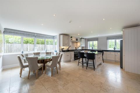 5 bedroom detached house for sale, Blackmore Way, Wheathampstead