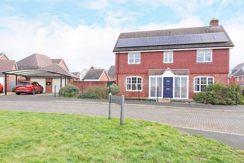 4 bedroom detached house for sale, Copper Box Close, Augusta Park, Andover, SP11