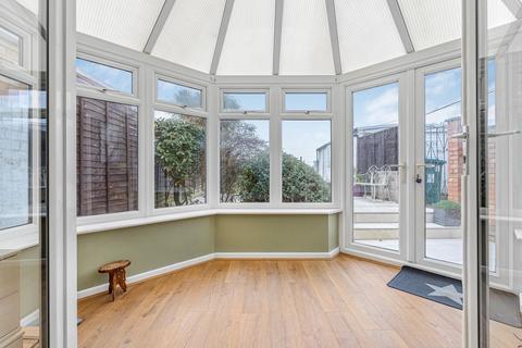 117 Brightside Avenue, Staines-upon-thames, TW18 1NH