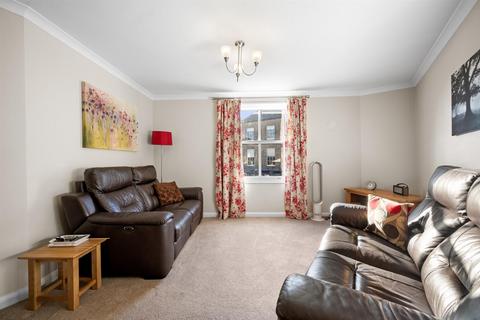 1 bedroom flat for sale, Matlock Street, Bakewell