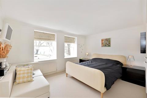 2 bedroom apartment for sale, London SW5