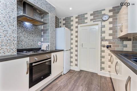 4 bedroom terraced house for sale, Arrow Road, London E3