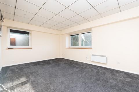 1 bedroom ground floor flat for sale, Spring Grove, Gravesend, Kent