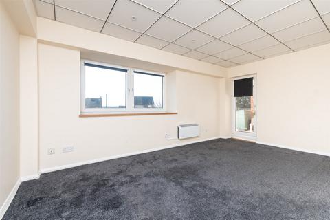 1 bedroom ground floor flat for sale, Spring Grove, Gravesend, Kent