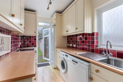 48 Linkway, London, SW20 9AU