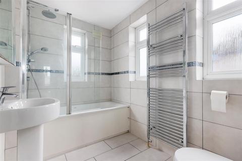 48 Linkway, London, SW20 9AU