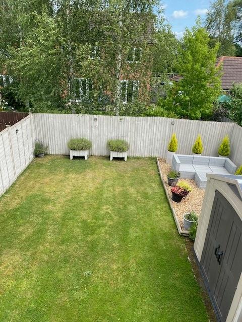 Rear garden 2.jpg