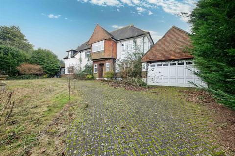 25 Higher Drive, Banstead, SM7 1PL