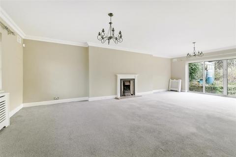 25 Higher Drive, Banstead, SM7 1PL